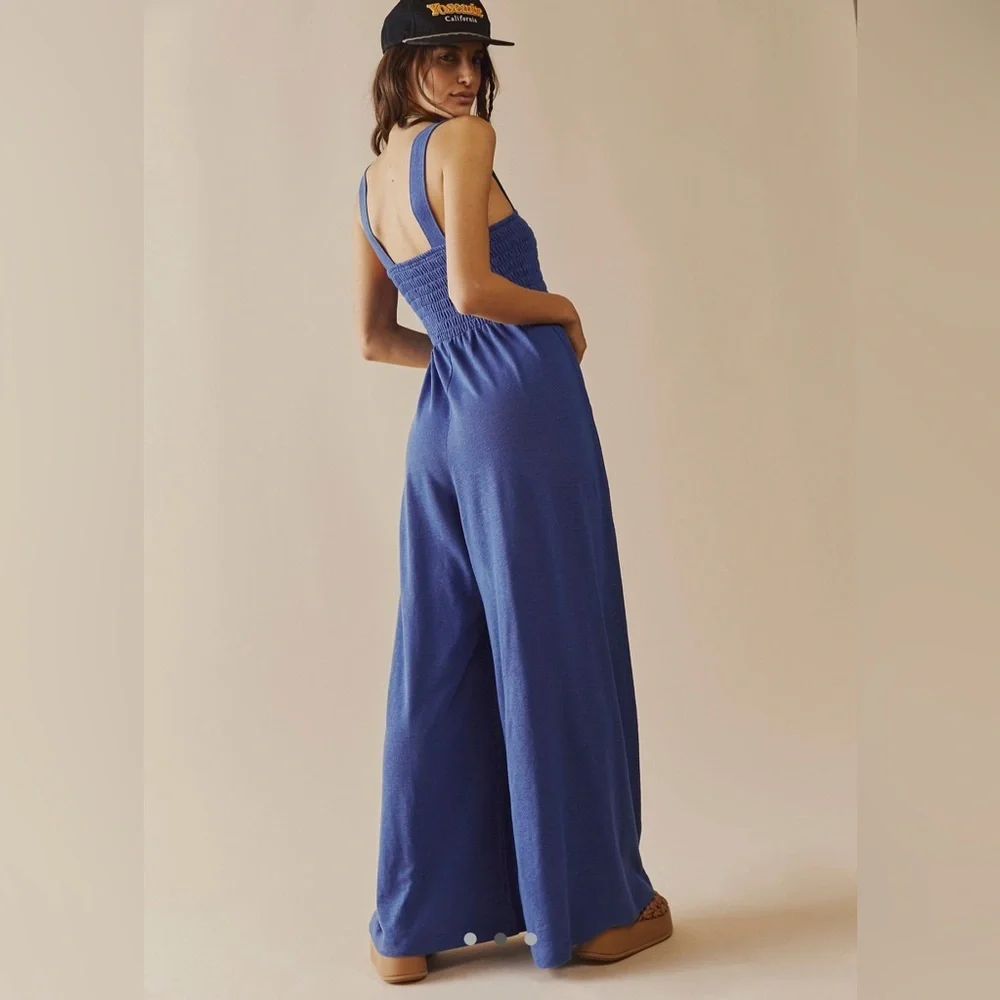 Free People Beach Smocked Wide Leg Jumpsuit "Beach Blue” Pockets Casual S NWOT - Picture 4 of 10